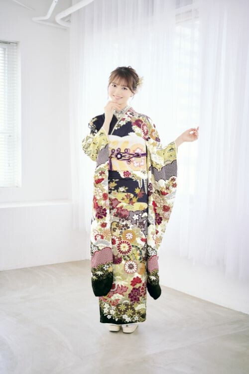 Furisode Mode Sumiyoshiの振袖 /紺色/古典/花柄/ 001 | My振袖