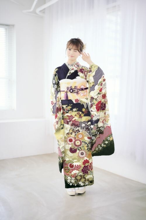 Furisode Mode Sumiyoshiの振袖 /紺色/古典/花柄/ 001 | My振袖