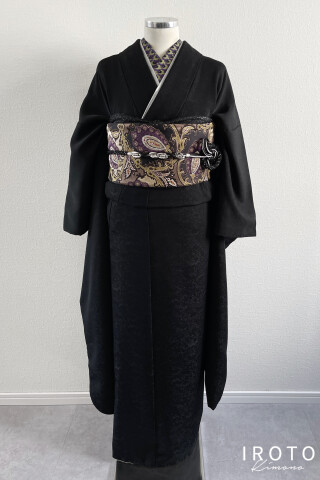 アンティーク着物の灯屋2の振袖 /黒色/古典/菊柄/ 花々文様錦紗縮緬黒